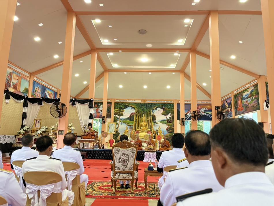 ร่วมกิจกรรมพิธีบำเพ็ญกุศลเพื่อถวายพระราชกุศลครบ 15 วัน  (ปัณรสมวาร)  เนื่องในวันสวรรคต สมเด็จพระนางเจ้าสิริกิติ์ พระบรมราชินีนาถ พระบรมราชชนนีพันปีหลวง
